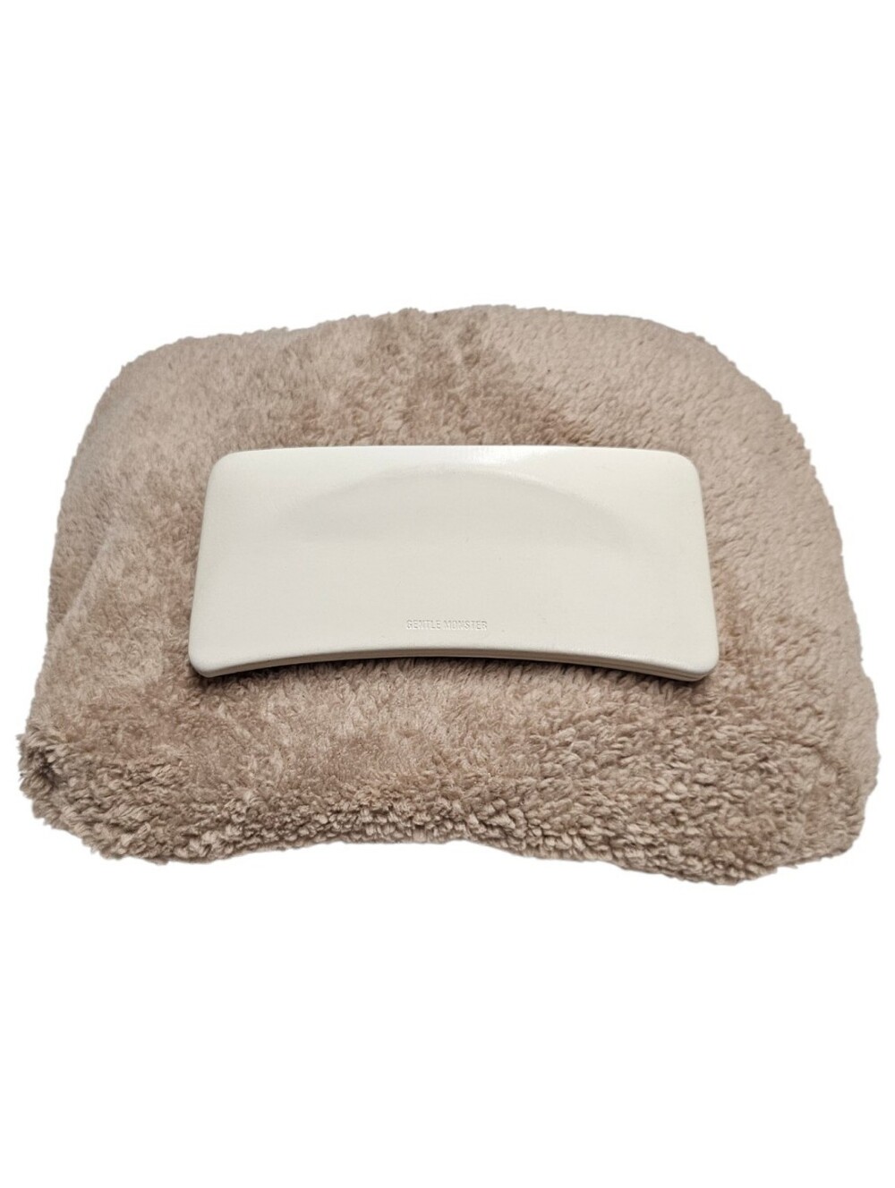 Gentle Monster white/off-white eyewear case